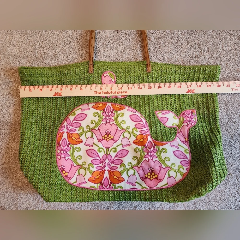 Preowned Vera Bradley Whale tote bag‎